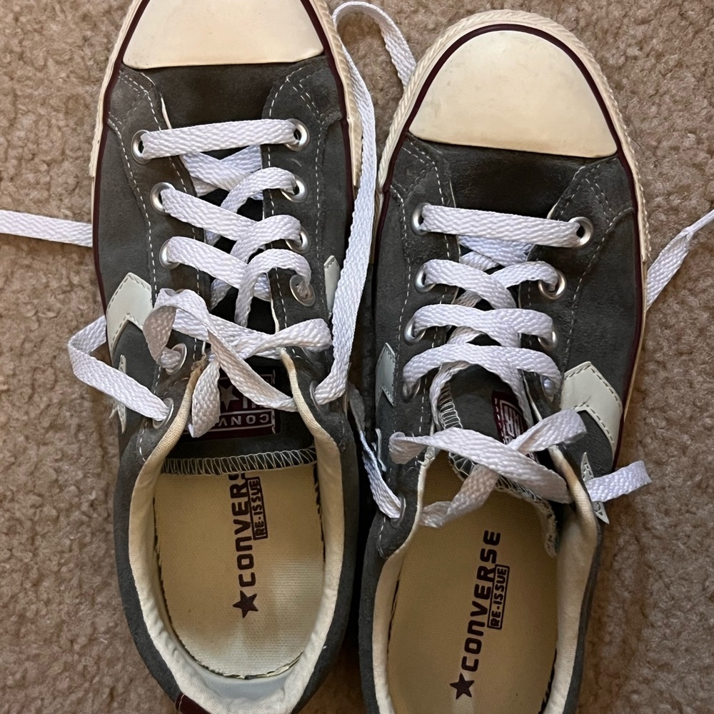 Converse Gray and White Canvas Sneakers Low-Top